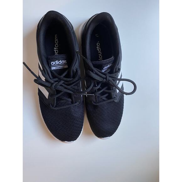 Adidas DB0275 Womens Cloudfoam Qt Racer Up Shoe-Size 7-Clean-*ONLY WORN INDOORS* - Picture 3 of 9